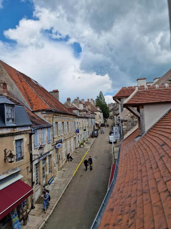 Appartement Au Coeur De Vezelay - Galerie 10 Dış mekan fotoğraf